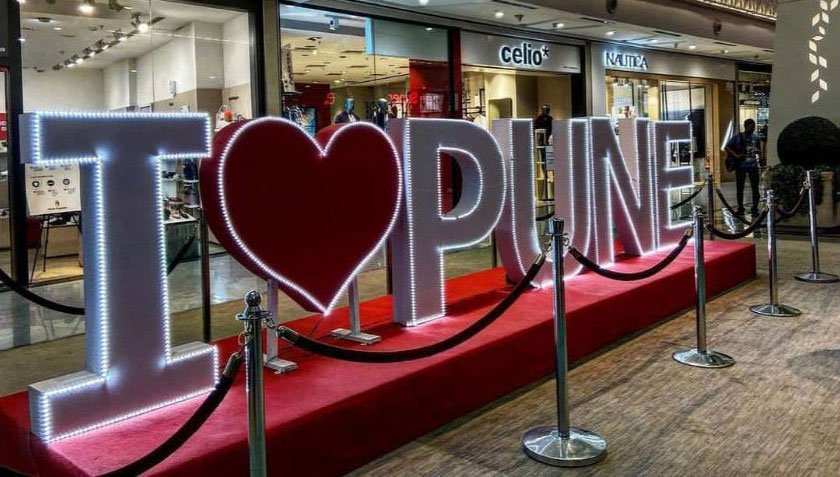 Celebrate-the-season-of-love-at-Phoenix-Marketcity-Pune